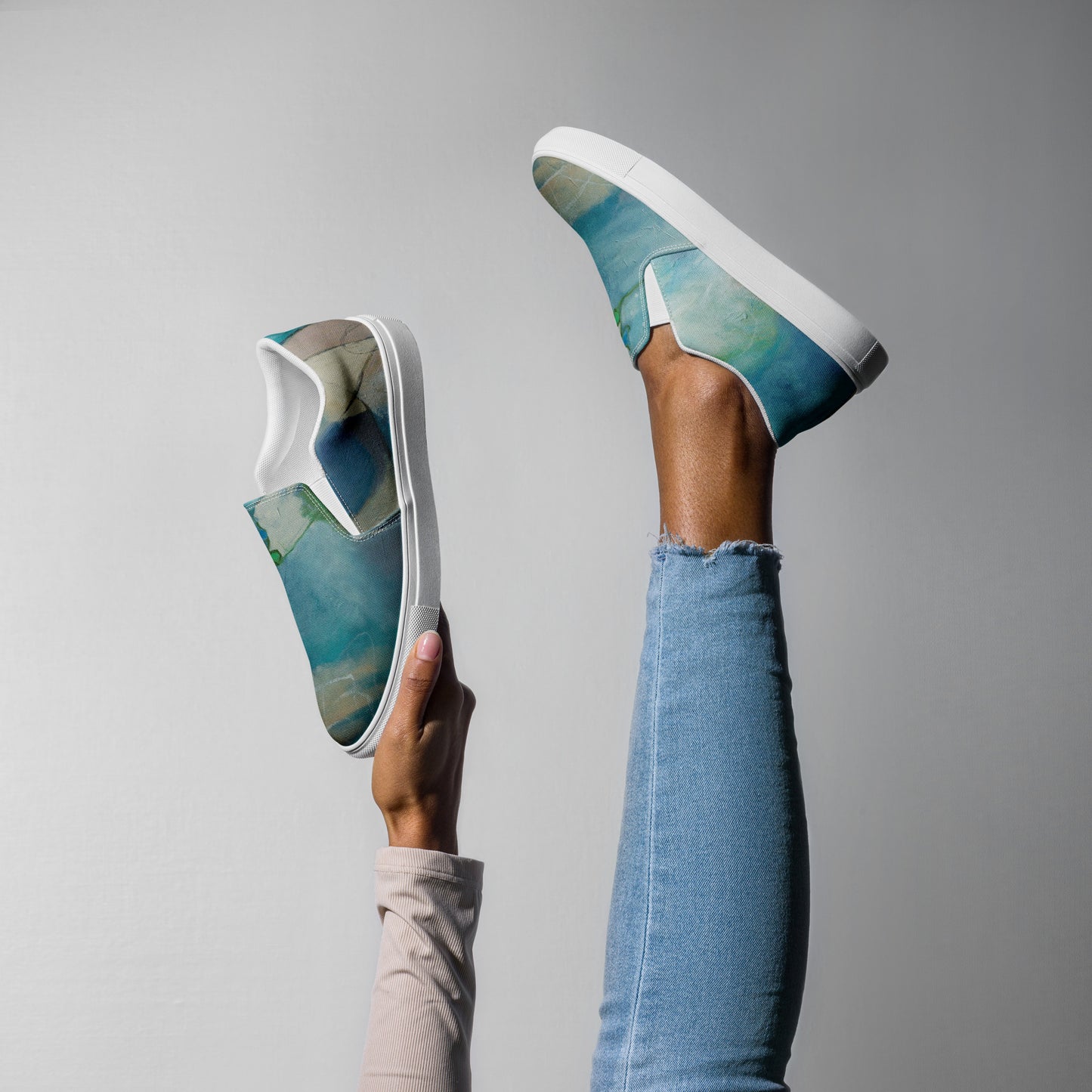 Women’s slip-on canvas shoes (Relief its Over)